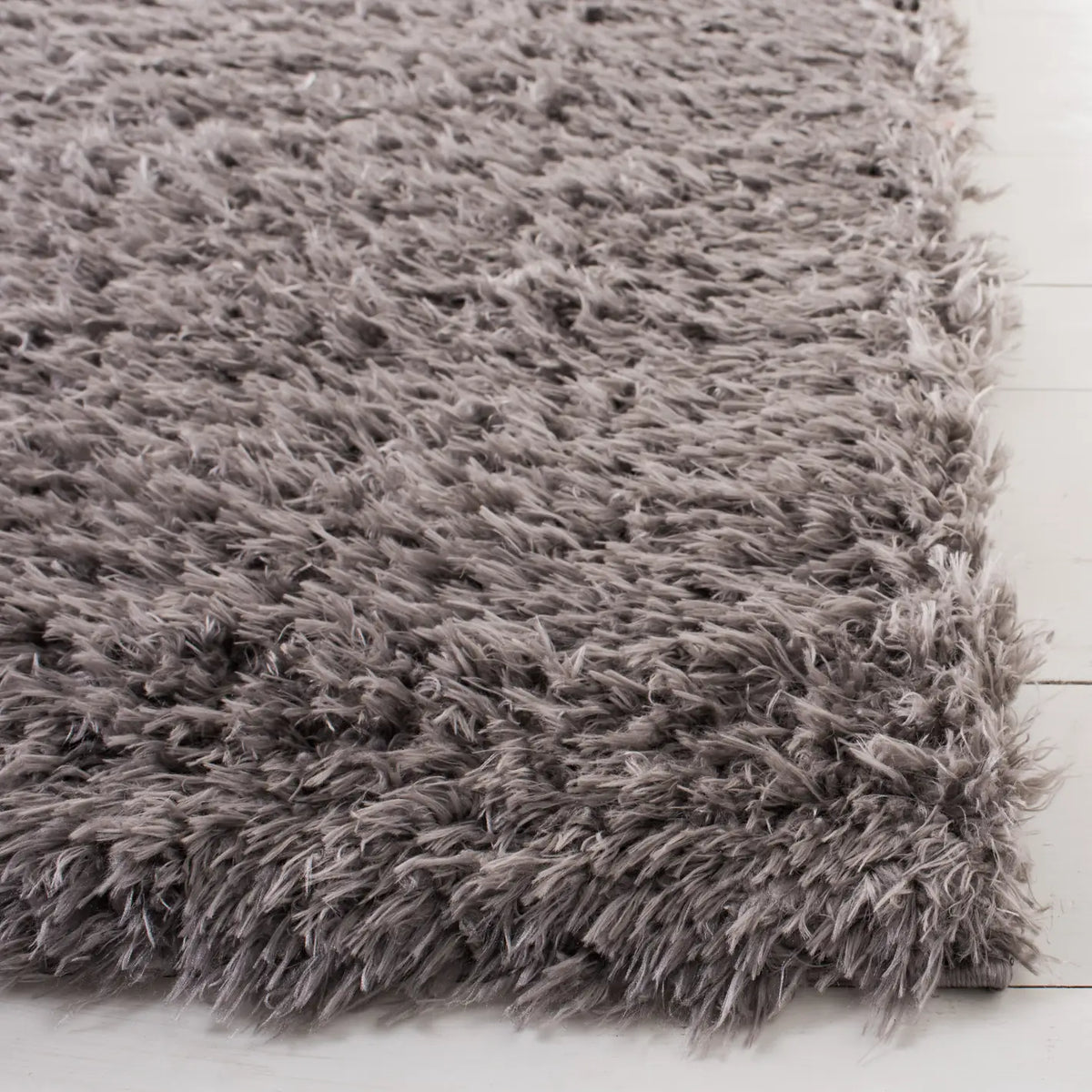 Safavieh Madrid Shag 200 5'-3" x 7'-6" Rug in Charcoal