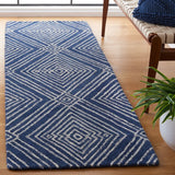 Safavieh Micro-Loop 2'-3" x 7'-0" Rug in Navy / Ivory