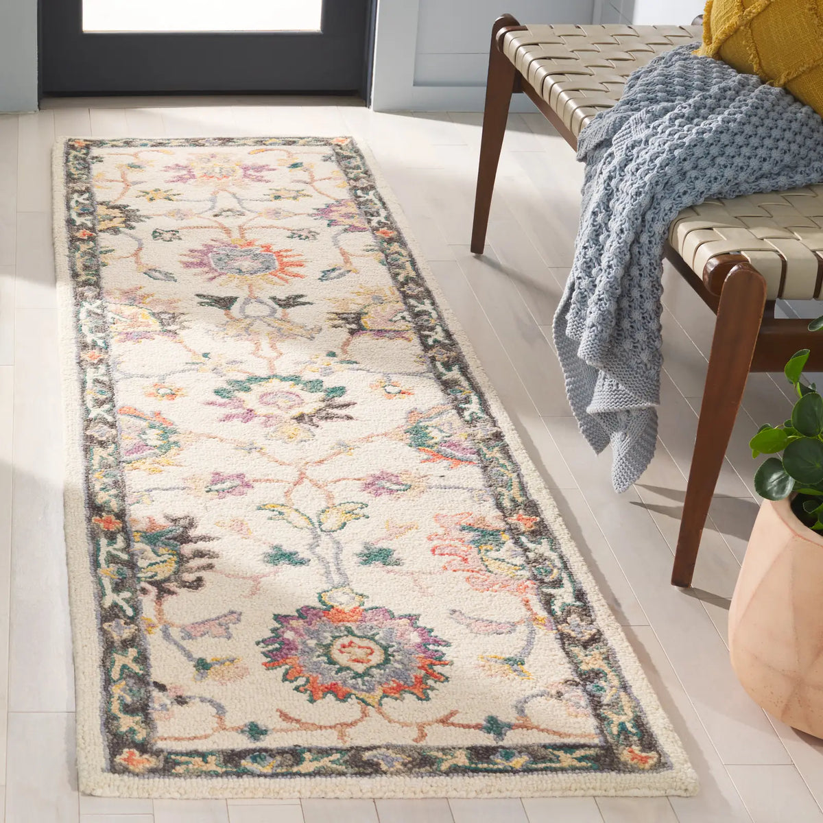 Safavieh Blossom 2'-3" x 8'-0" Rug in Beige / Lavander