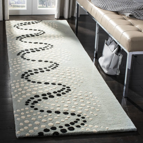Safavieh Soho 2'-6" x 12'-0" Rug in Grey / Ivory