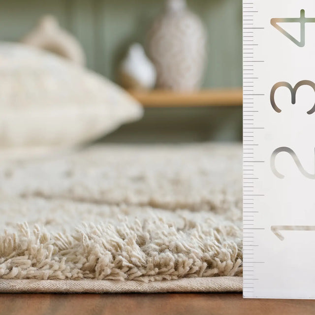 Safavieh Easy Care 4'-0" x 6'-0" Rug in Grey