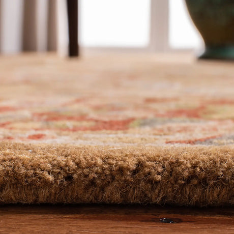 Safavieh Heritage 4'-0" x 6'-0" Rug in Beige / Rust