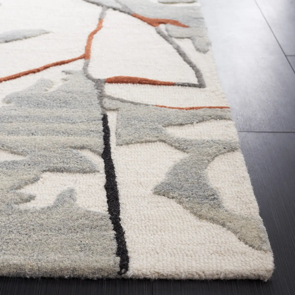 Safavieh Metro 4'-0" x 6'-0" Rug in Ivory / Grey