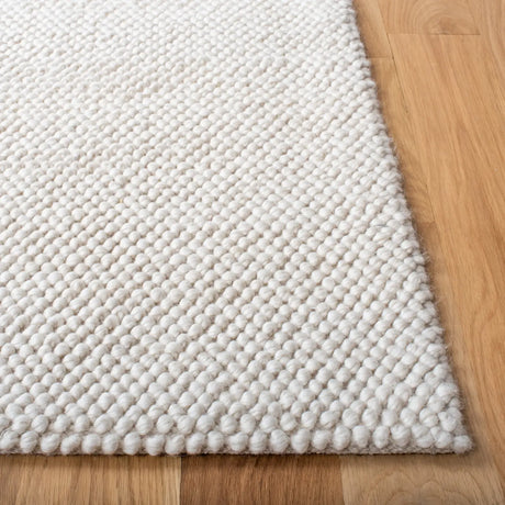 Safavieh Natura 4'-0" x 6'-0" Rug in Ivory