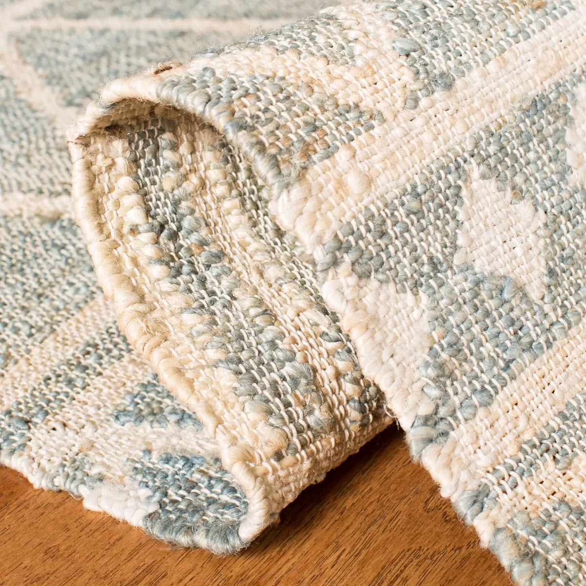 Safavieh Kilim 5'-0" x 8'-0" Rug in Blue / Beige