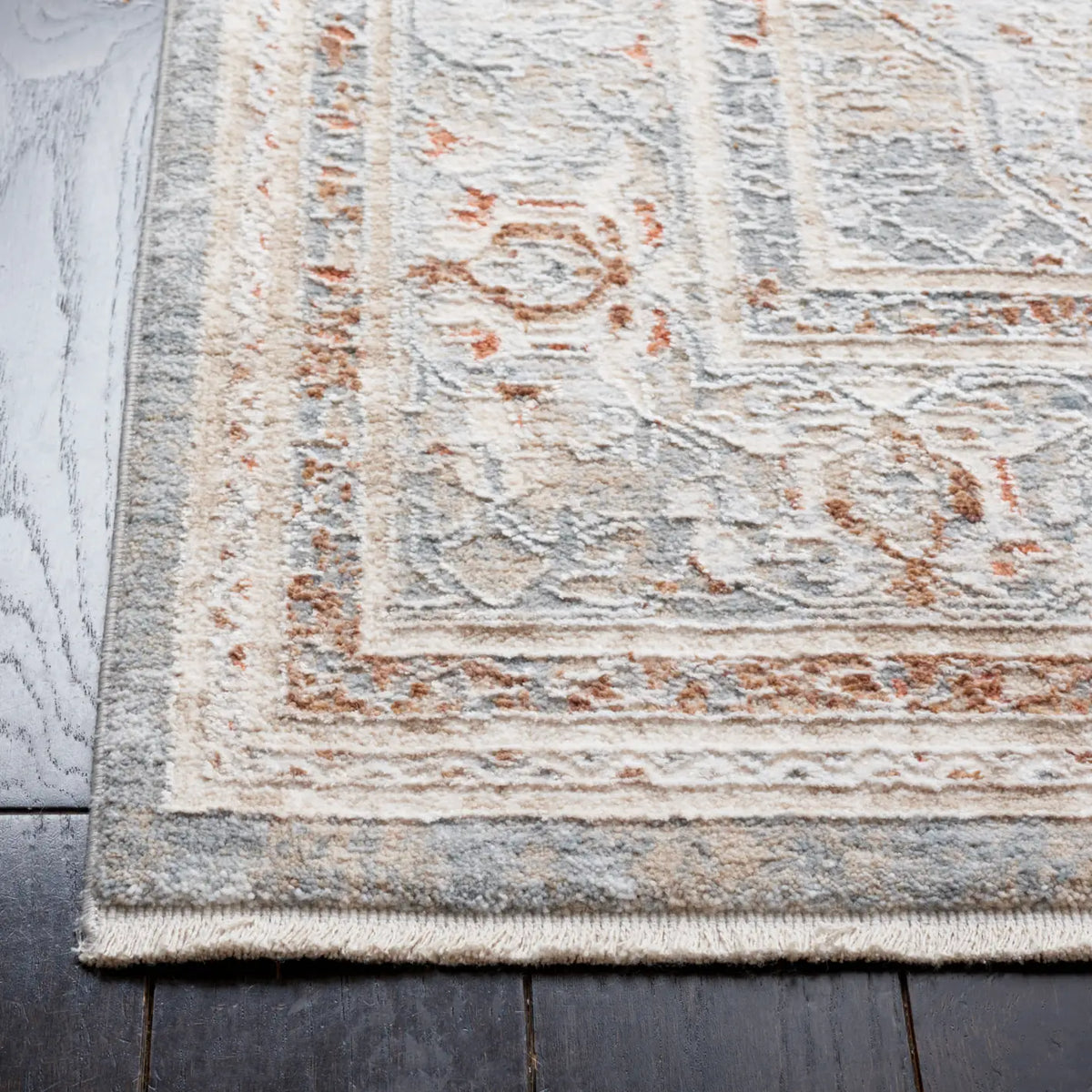 Safavieh Marmara 4'-0" x 6'-0" Rug in Beige / Blue Rust