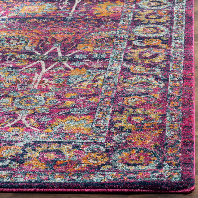 Safavieh Granada 4'-0" x 6'-0" Rug in Fuchsia / Multi