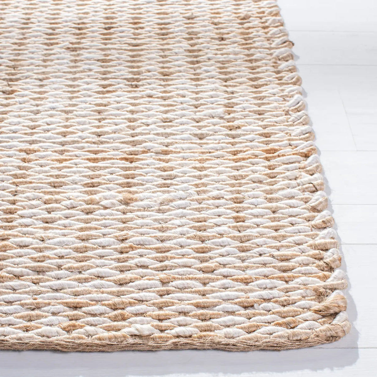 Safavieh Natural Fiber 4'-0" x 6'-0" Rug in Natural / Ivory
