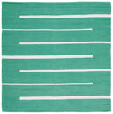 Safavieh Montauk 6'-0" x 6'-0" Rug in Dark Green / Ivory