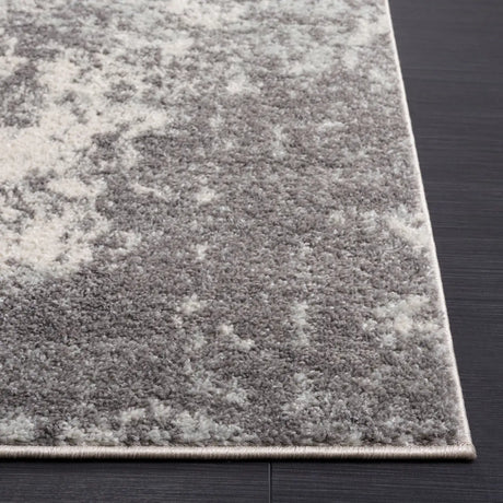 Safavieh Tulum 4'-0" x 6'-0" Rug in Ivory / Grey
