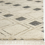 Safavieh Kenya 8'-0" x 10'-0" Rug in Ivory / Black