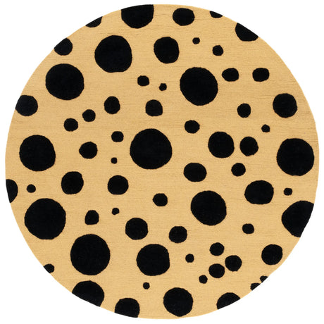 Safavieh Cambridge 6'-0" x 6'-0" Rug in Gold / Black