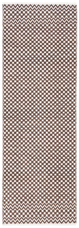 Safavieh Boston 2'-3" x 7'-0" Rug in Brown