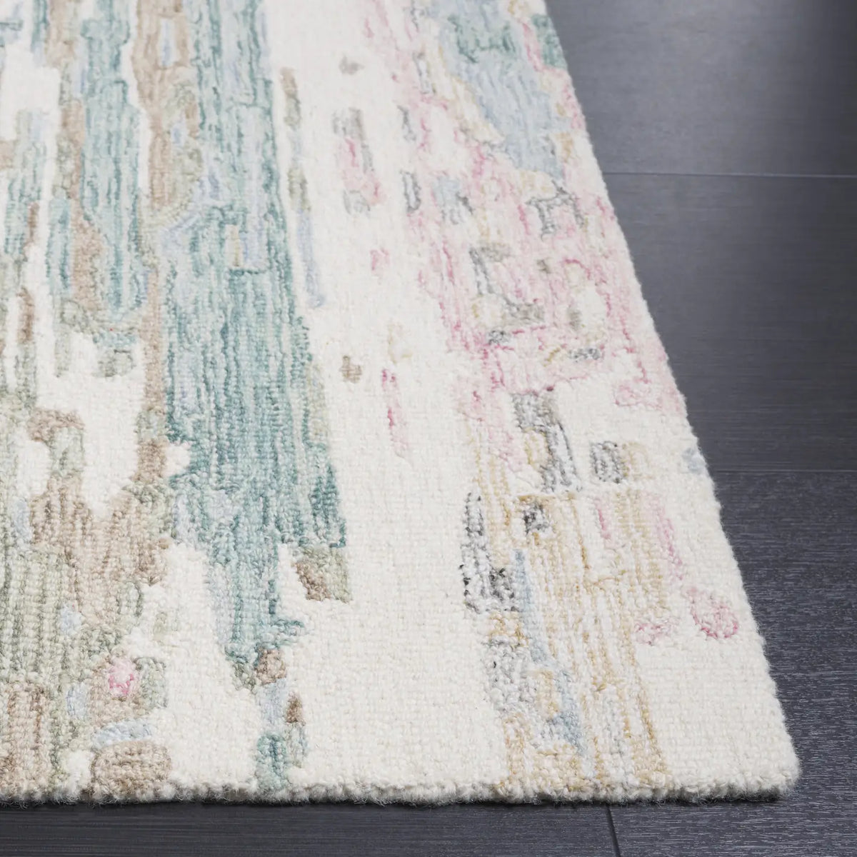 Safavieh Metro 4'-0" x 6'-0" Rug in Ivory / Green