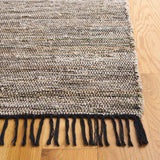 Safavieh Rag Rug 4'-0" x 6'-0" Rug in Beige / Black