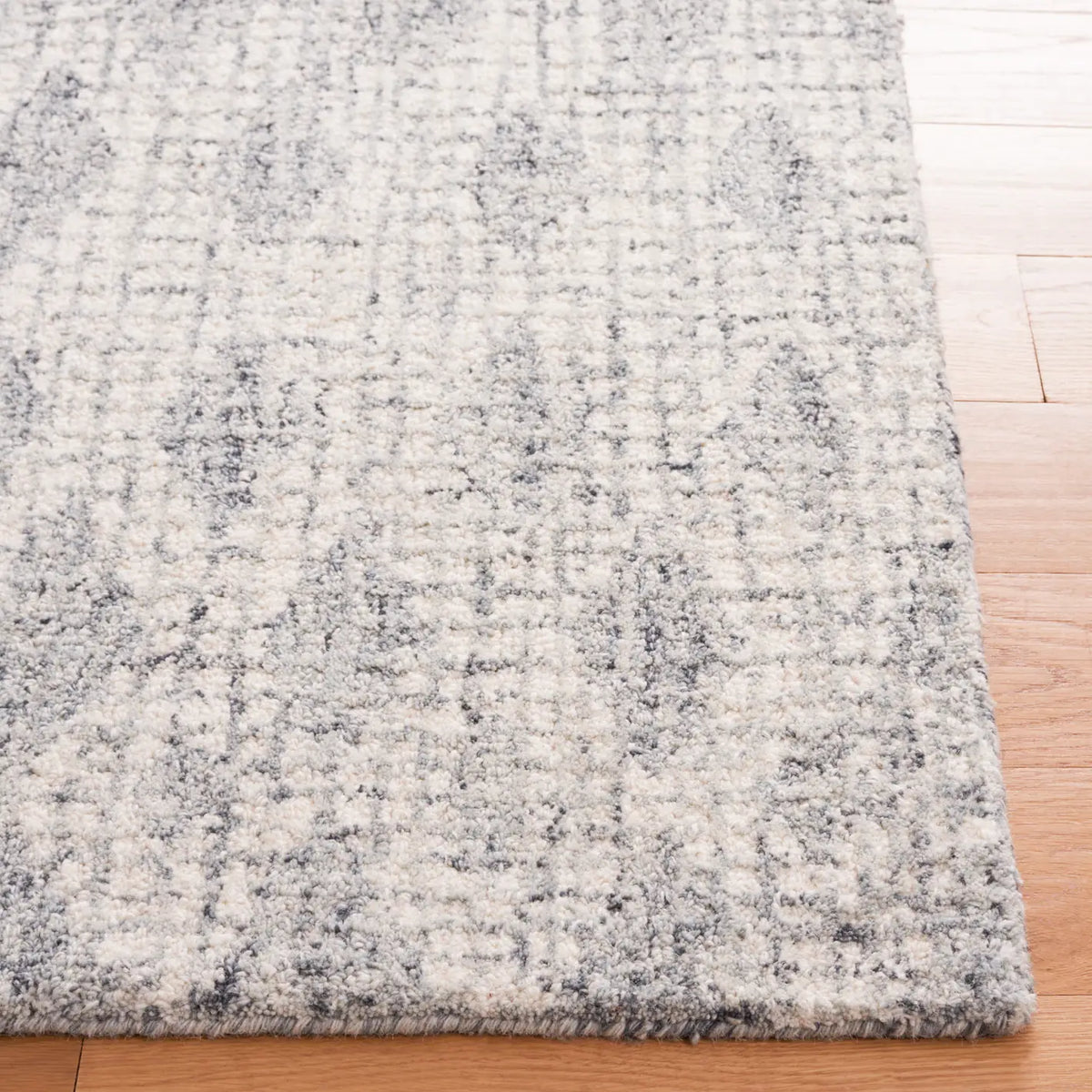 Safavieh Abstract 4'-0" x 6'-0" Rug in Grey / Ivory