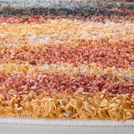 Safavieh Calista 5'-3" x 5'-3" Rug in Red / Blue