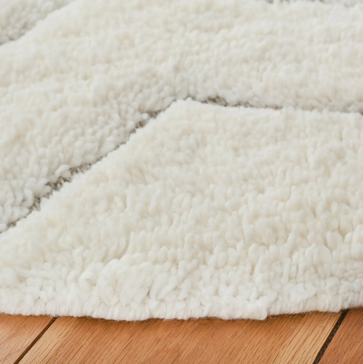 Safavieh Kenya 6'-0" x 6'-0" Rug in Ivory / Grey