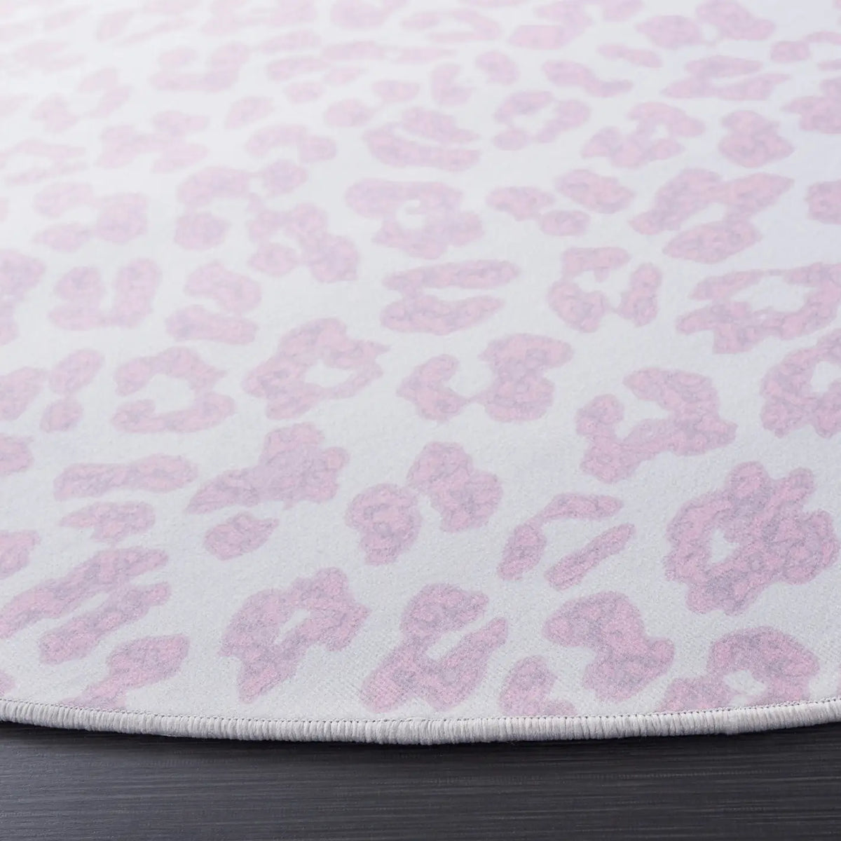 Safavieh Faux Hide 6'-0" x 6'-0" Rug in Ivory / Pink