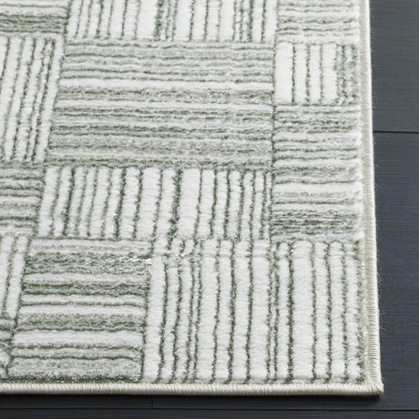 Safavieh Orchard 4'-0" x 6'-0" Rug in Green / Ivory
