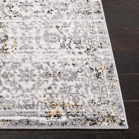 Safavieh Amelia 4'-5" x 6'-5" Rug in Grey / Ivory