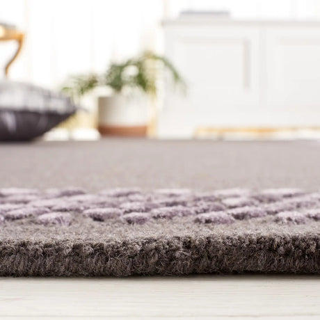 Safavieh Glamour 4'-0" x 6'-0" Rug in Dark Grey