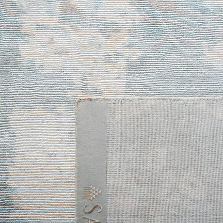 Safavieh Tibetan 8'-0" x 10'-0" Rug in Light Grey