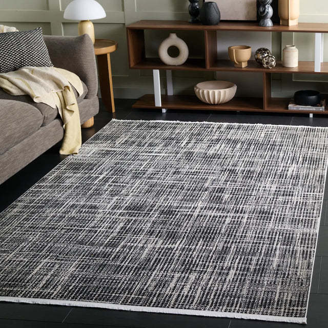 Safavieh Mila 4'-0" x 6'-0" Rug in Ivory / Black