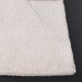 Safavieh Fifth Avenue 4'-0" x 6'-0" Rug in Ivory