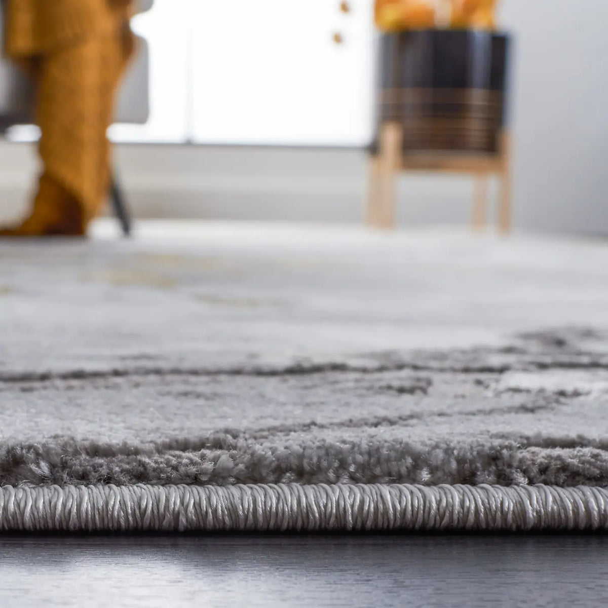 Safavieh Craft 4'-0" x 6'-0" Rug in Grey / Gold