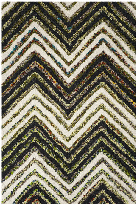 Safavieh Nantucket 2'-0" x 3'-0" Rug in Ivory / Black