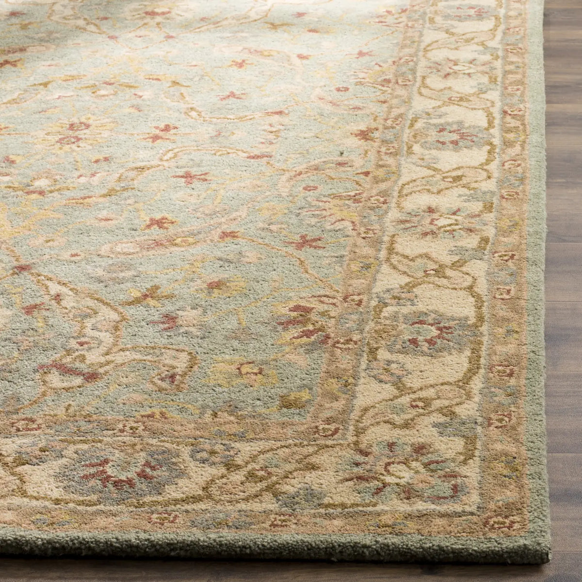Safavieh Antiquity 4'-0" x 6'-0" Rug in Teal / Beige