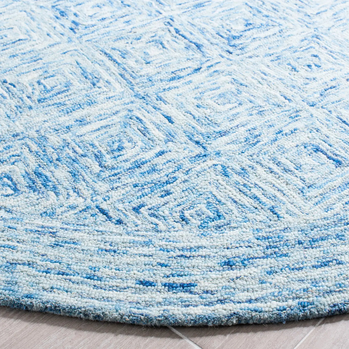 Safavieh Ikat 6'-0" x 6'-0" Rug in Blue