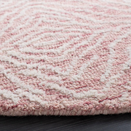 Safavieh Metro 6'-0" x 6'-0" Rug in Dark Pink / Ivory
