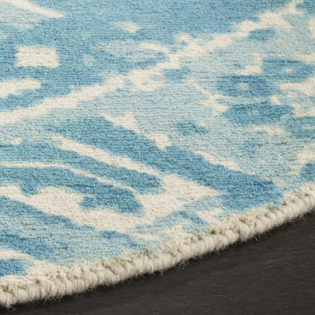 Safavieh Restoration Vintage 6'-0" x 6'-0" Rug in Light Blue / Ivory