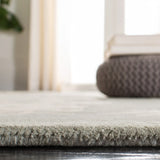 Safavieh Soho 5'-0" x 8'-0" Rug in Grey / Ivory