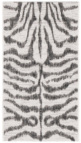 Safavieh Courtyard 2'-0" x 3'-7" Rug in Ivory / Black