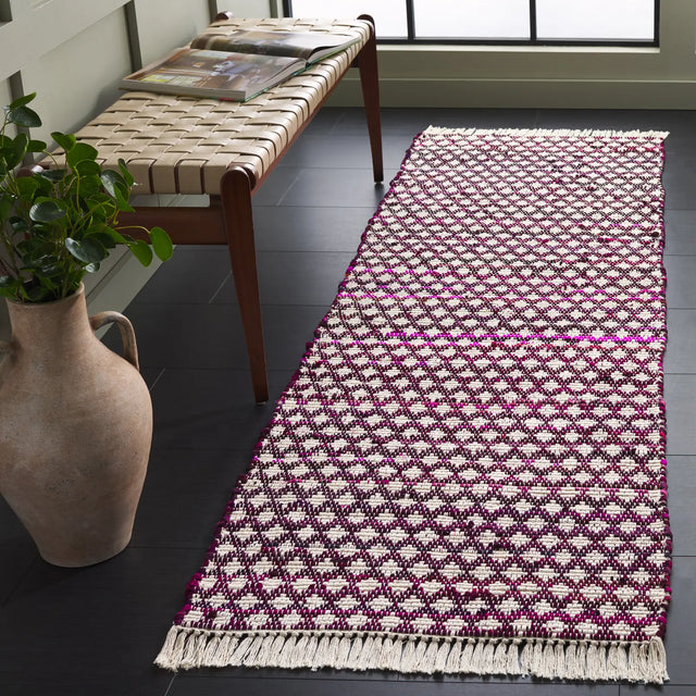 Safavieh Montauk 2'-3" x 8'-0" Rug in Wine / Ivory