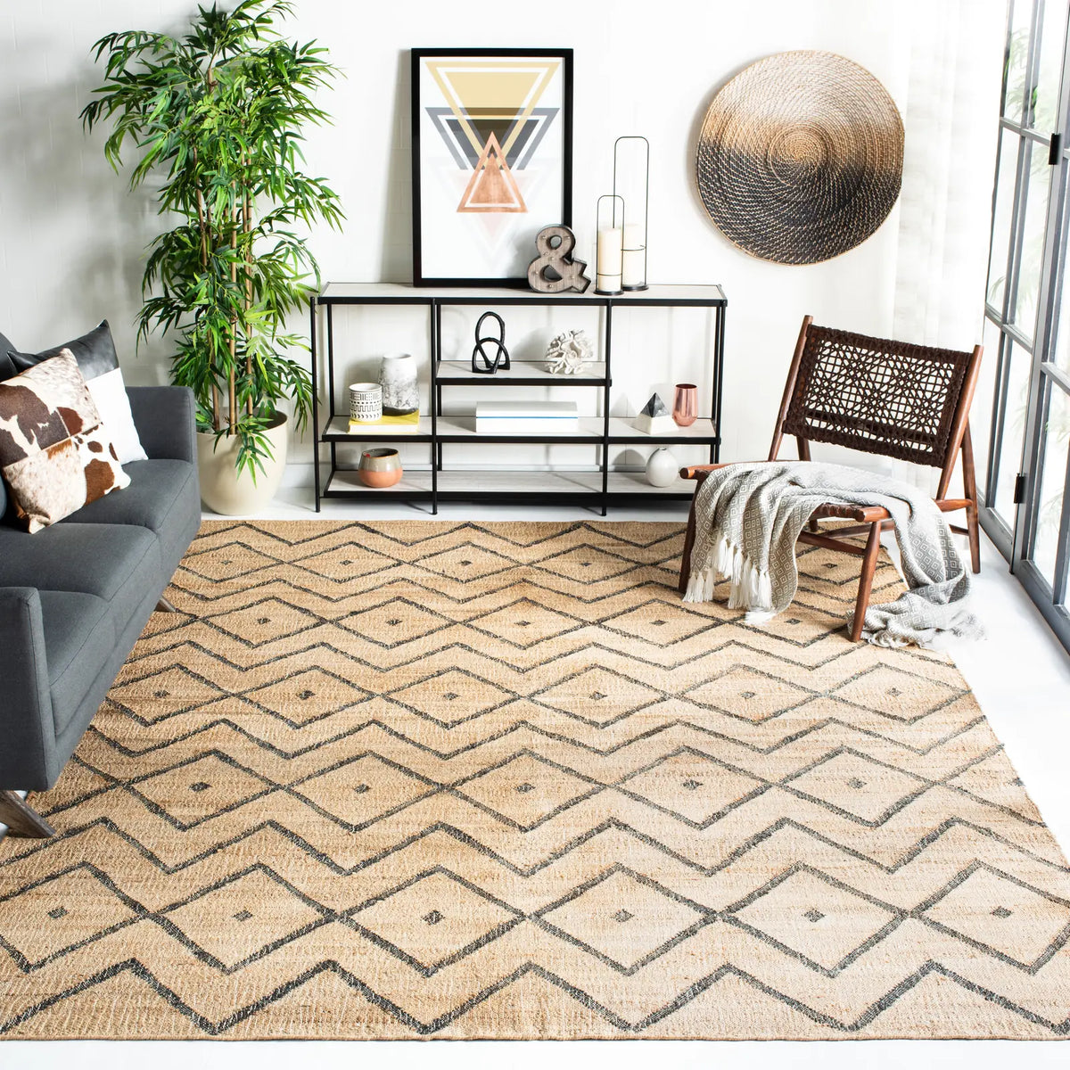 Safavieh Kilim 10'-0" x 14'-0" Rug in Natural / Charcoal