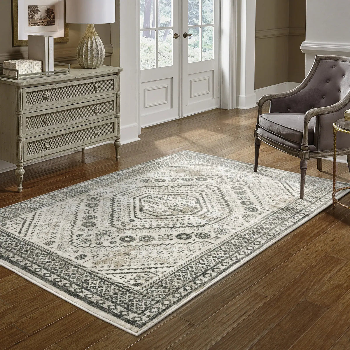 Oriental Weavers Sphinx Georgia 659C0 Ivory/ Grey Rugs - room scene