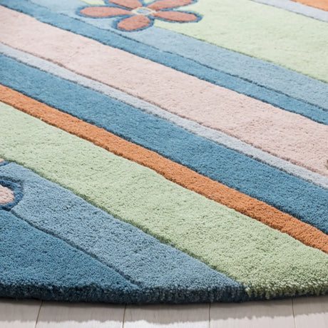 Safavieh Safavieh Kids 6'-0" x 6'-0" Rug in Blue / Multi