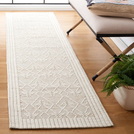 Safavieh Marbella 2'-3" x 9'-0" Rug in Ivory / Brown
