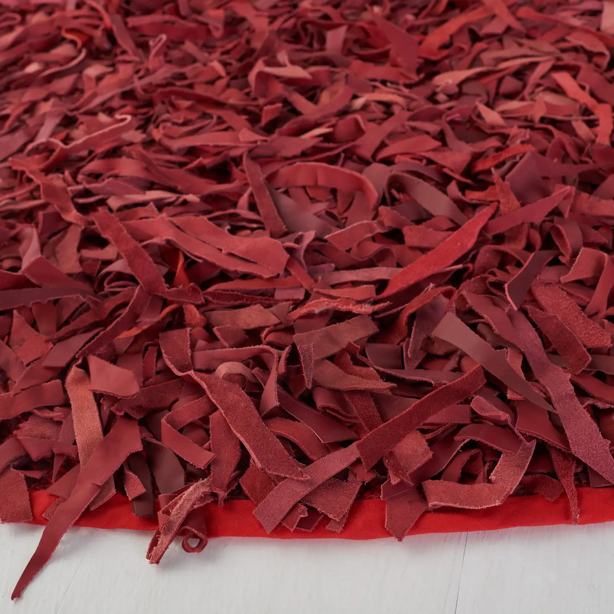 Safavieh Leather Shag 6'-0" x 6'-0" Rug in Red