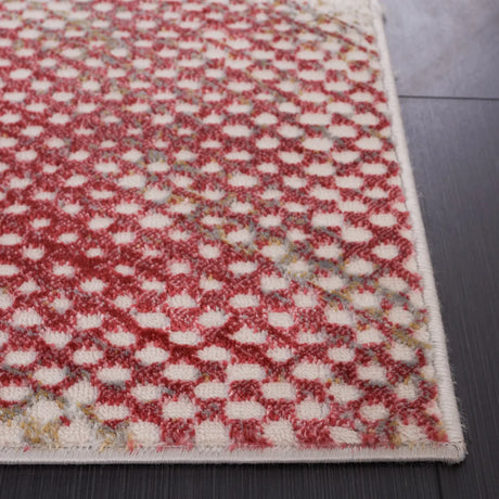 Safavieh Palma 4'-0" x 6'-0" Rug in Light Grey / Red