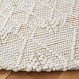 Safavieh Marbella 6'-0" x 6'-0" Rug in Ivory / Brown