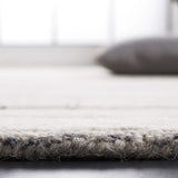 Safavieh Metro 4'-0" x 6'-0" Rug in Grey / Ivory