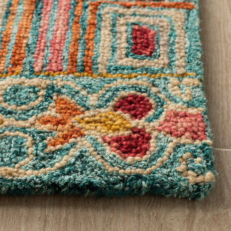 Safavieh Aspen 4'-0" x 6'-0" Rug in Pink / Gold