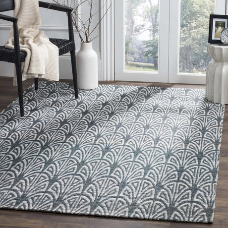 Safavieh Cape Cod 4'-0" x 6'-0" Rug in Slate / Ivory