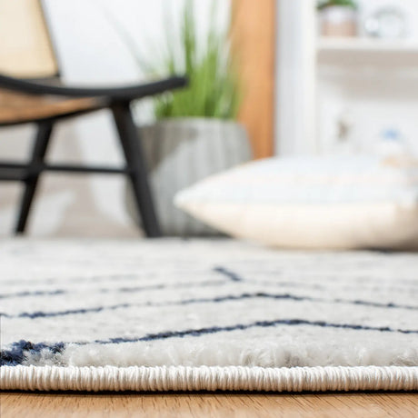 Safavieh Adirondack 4'-0" x 6'-0" Rug in Light Grey / Navy