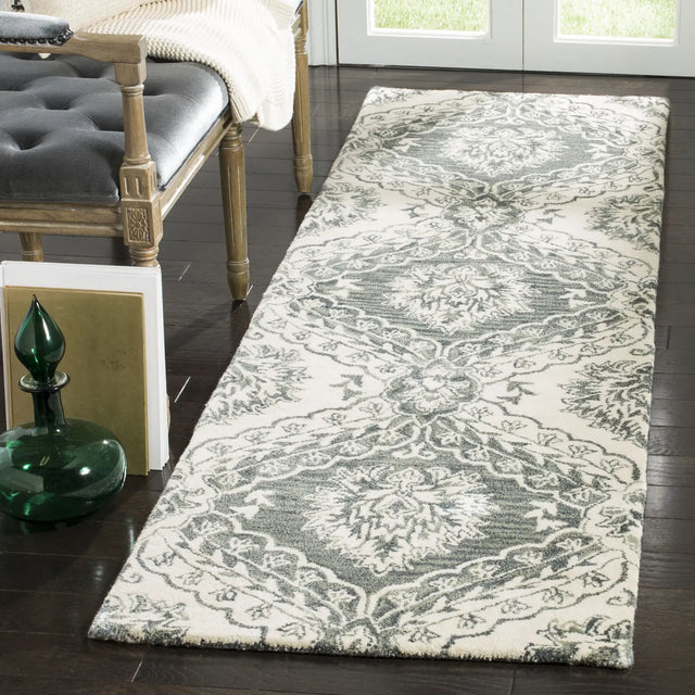 Safavieh Blossom 2'-3" x 8'-0" Rug in Blue / Ivory